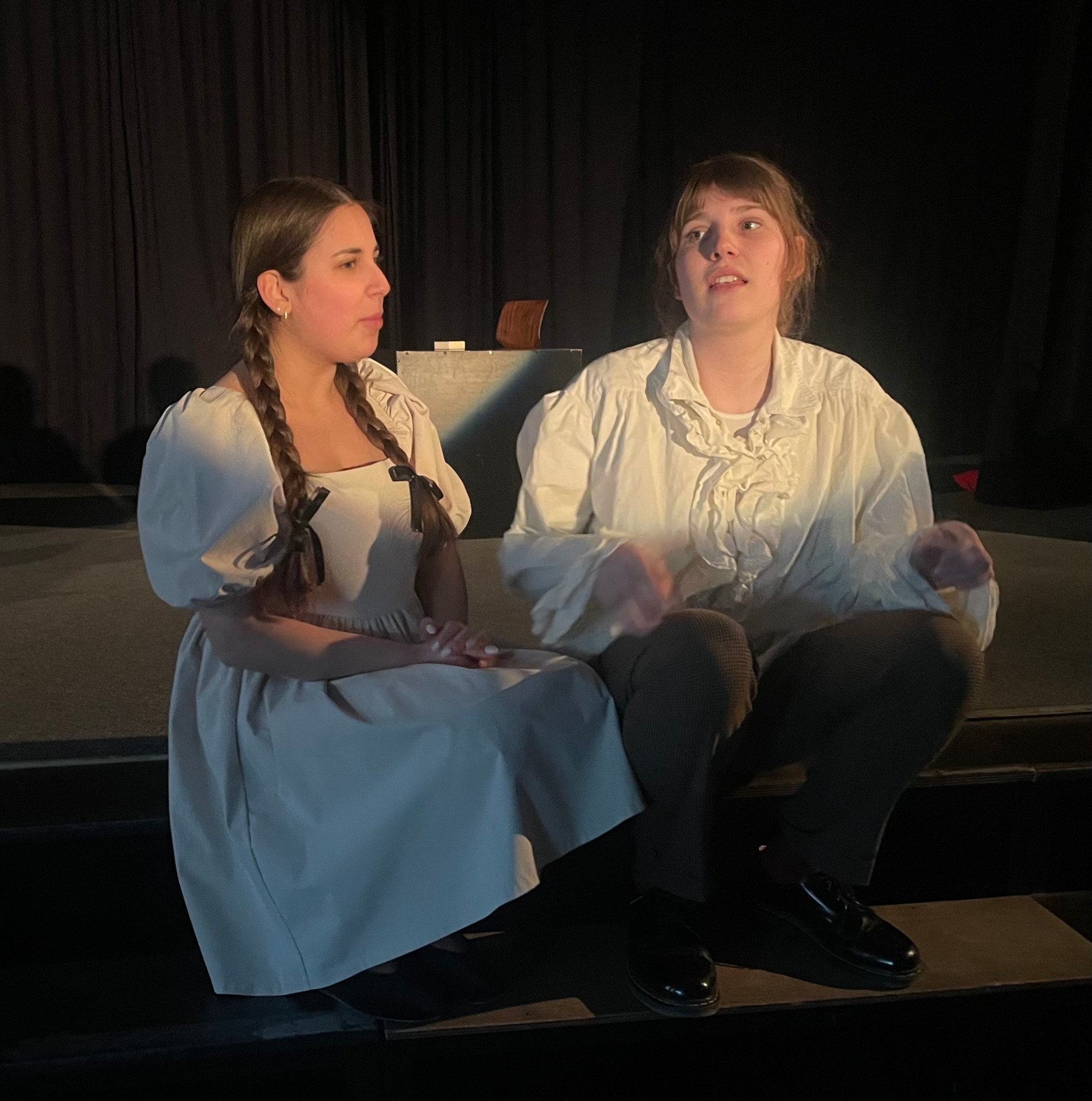 Eine Szene aus "Faust - ein Versuch" vom Grundkurs Darstellendes Spiel